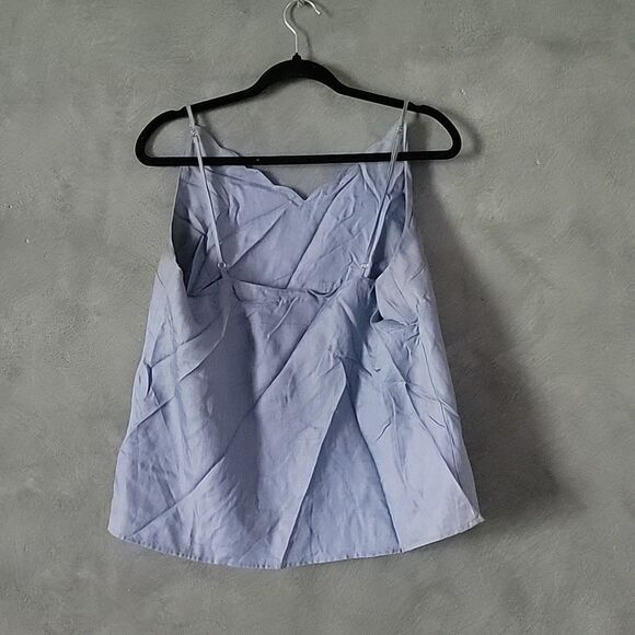 Chambray tank with scallop hem - Picture 3 of 3